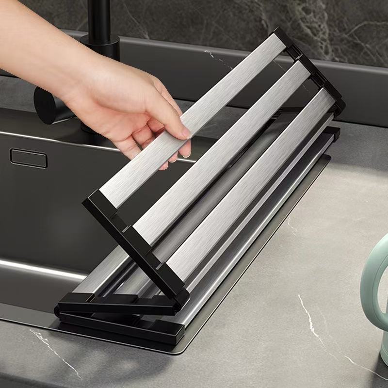 Escorredor dobrável de silicone para cozinha cor branca vista frontal