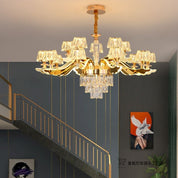 Detalhe do cristal facetado do Lustre Pós-Moderno Luxo