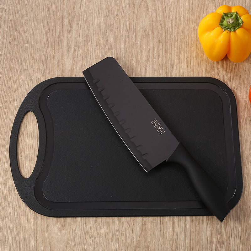 Facas de cozinha com lâmina espelhada e suporte metálico