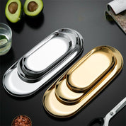 Bandeja oval dourada inox com padrão decorativo vintage europeu