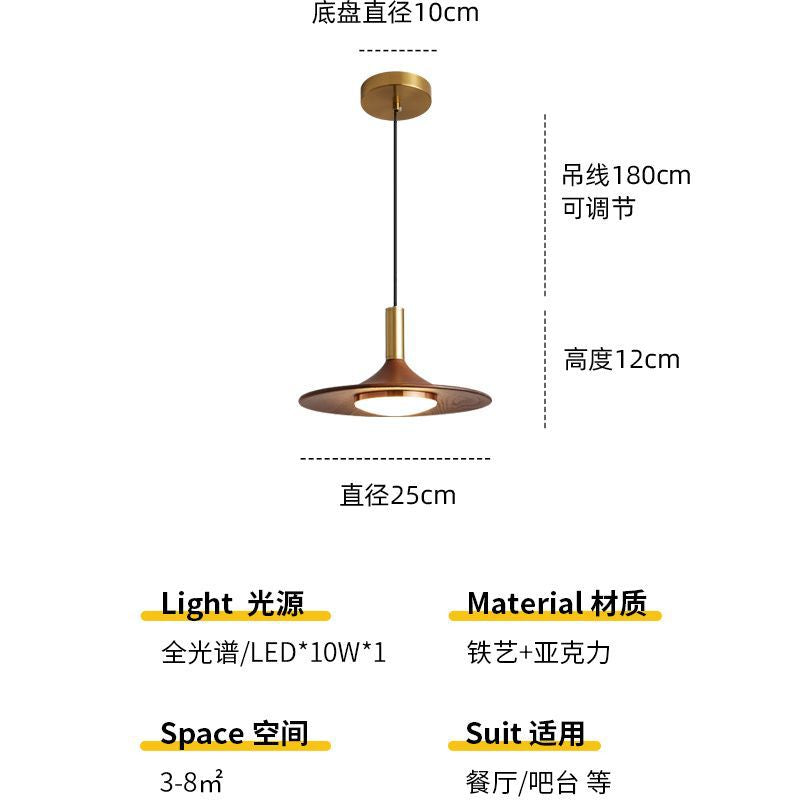 Lustre 3 lâmpadas retrô wabi-sabi instalado em ambiente com decoração medieval