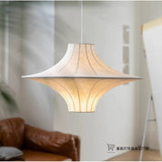 Pendente Wabi-Sabi Disco Seda iluminado ambiente minimalista moderno